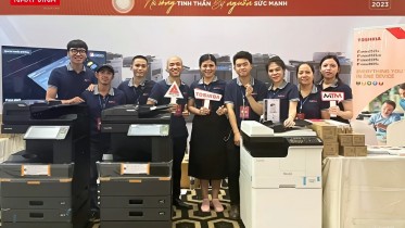 Nhất Vinh Toshiba 3 Năm Liên Tiếp Là Nhà Tài Trợ Kim Cương Sự Kiện Ngày Truyền Thống Ngành Thiết Bị Văn Phòng Việt Nam 11-11